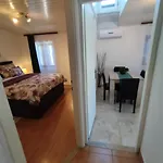 Koza 100m From The דירה