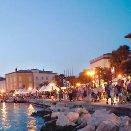 Koza 100m From The Apartment Porec