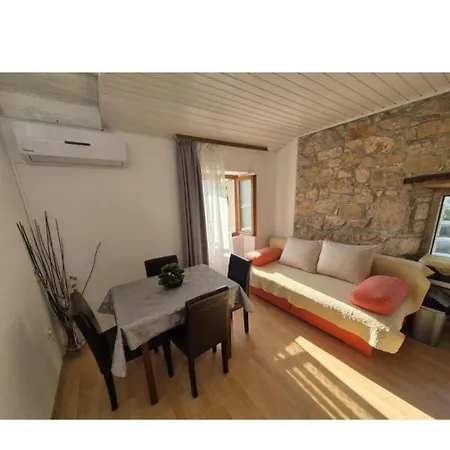 Koza 100m From The Porec