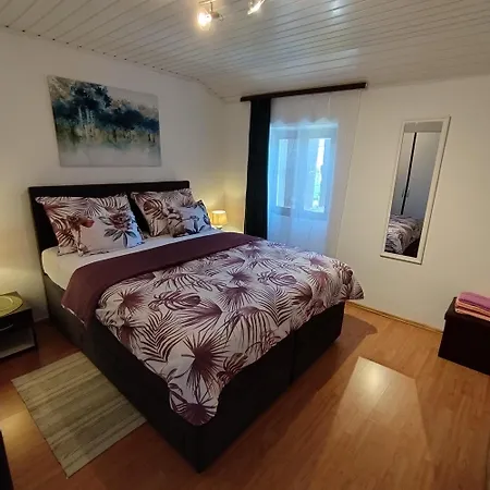 Koza 100m From The 아파트